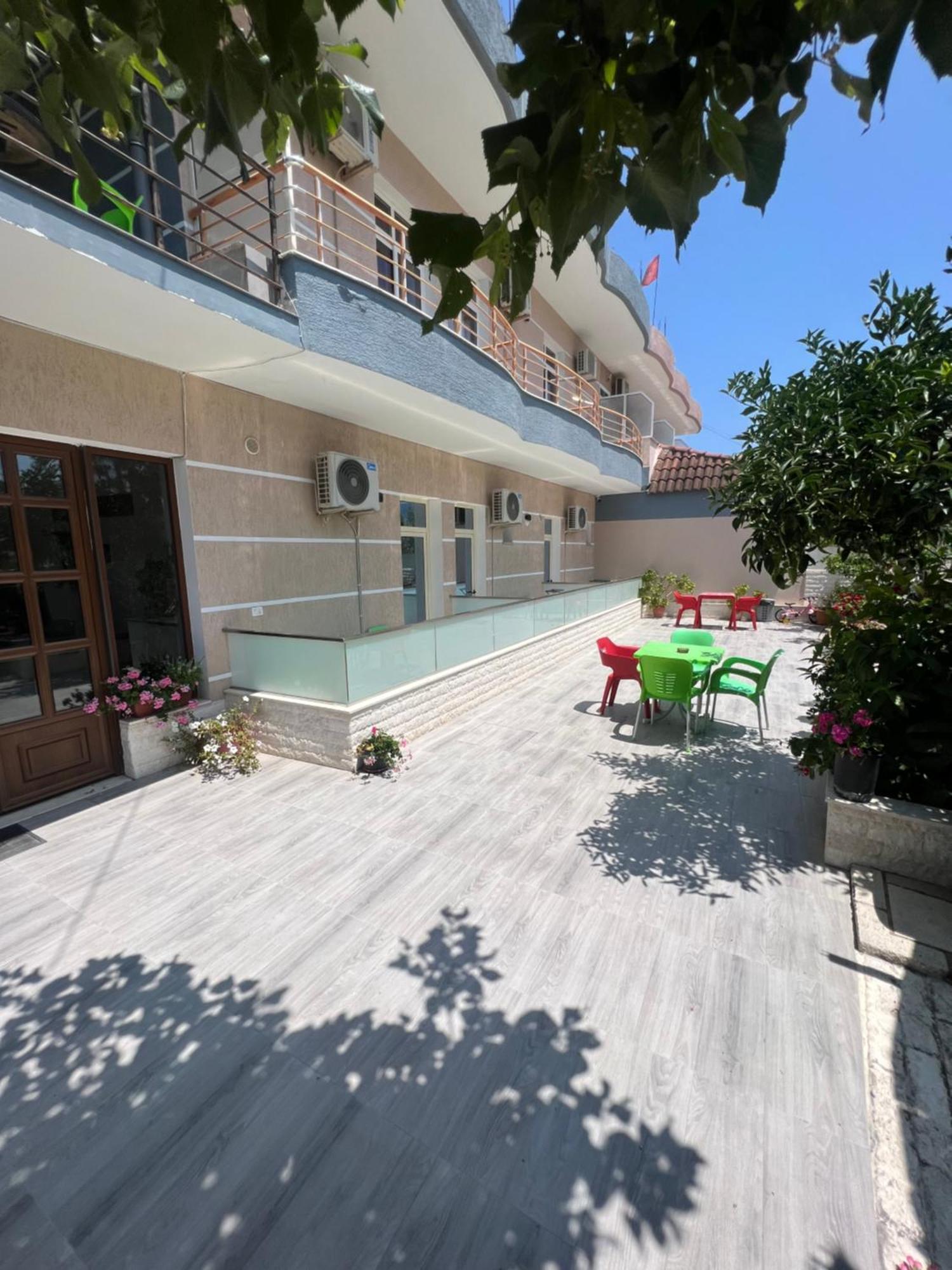 Hotel Villa Flowers Vlorë Exteriér fotografie